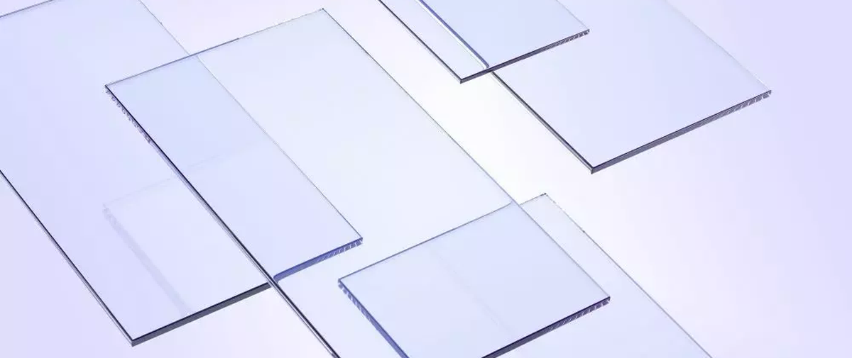 Polycarbonate and Acrylic Material Differences Explained Polycarbonate and Acrylic Material Differences Explained